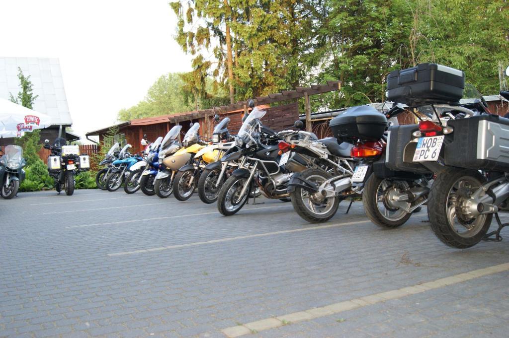 Dom Wczasowy Nadrzecze Bed & Breakfast Brok Dış mekan fotoğraf